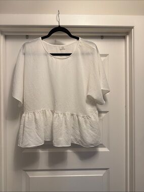 Wilfred Women’s White Peplum Short-Sleeve Top